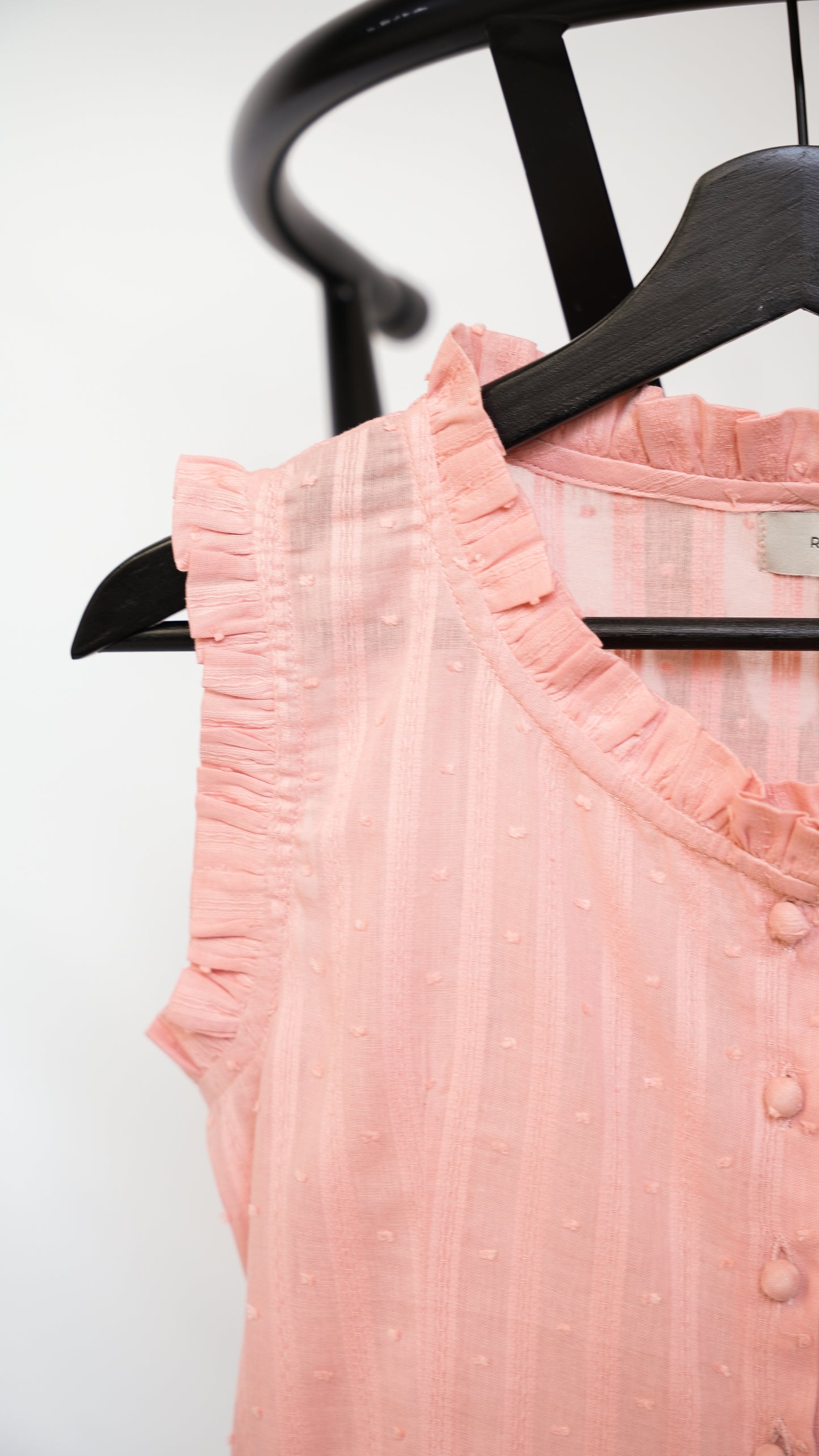 Hannah – Sleeveless Shirt